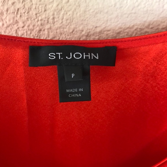 St. John liquid satin tank - Picture 3 of 7